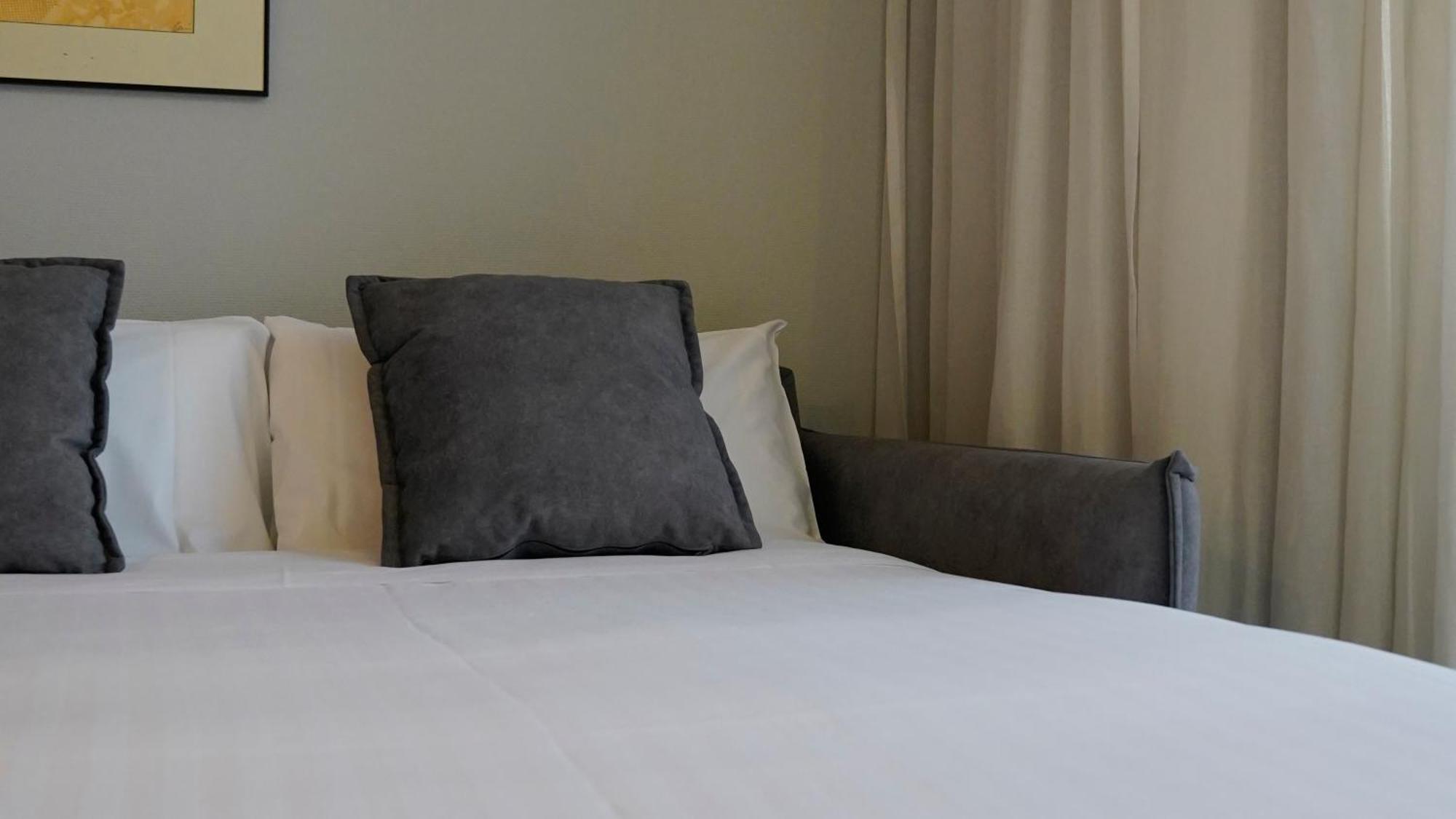 Silken Al-Andalus Palace Seville Exterior photo "The hotel room is a comfortable place to rest after a long day."