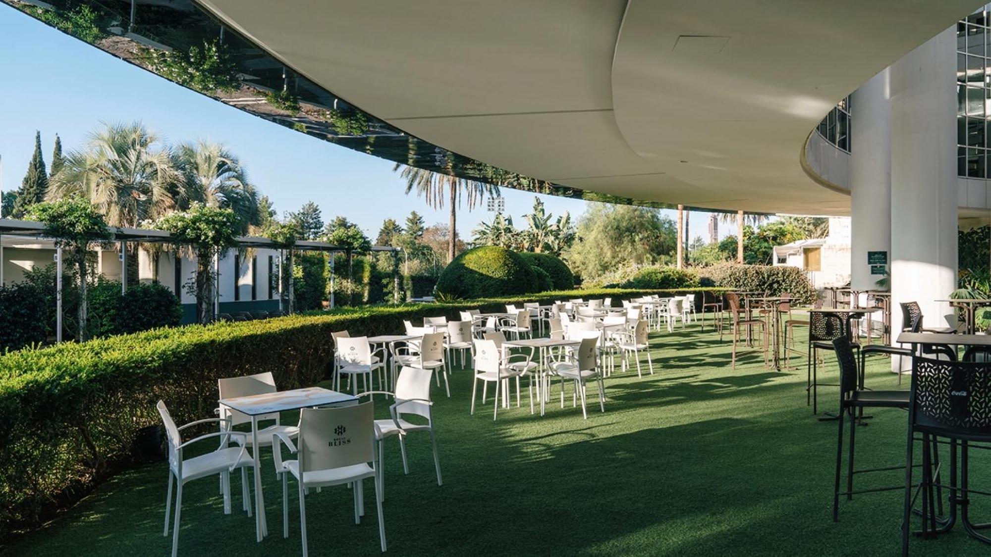 Silken Al-Andalus Palace Seville Exterior photo The garden of Bliss