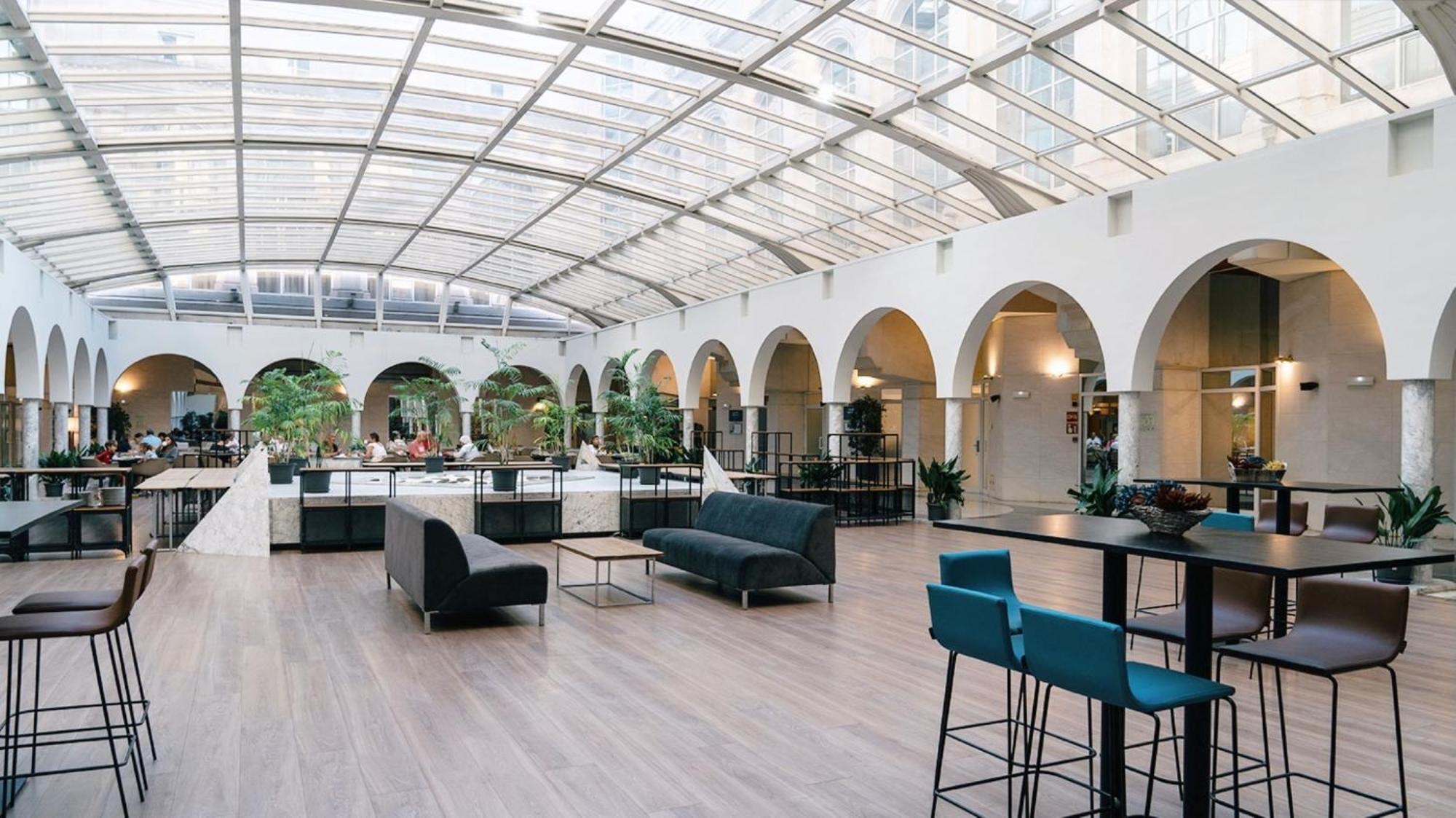 Silken Al-Andalus Palace Seville Exterior photo Interior of the hotel